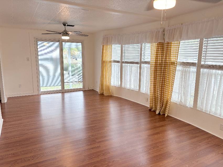 430 Cobia a Venice, FL Mobile or Manufactured Home for Sale